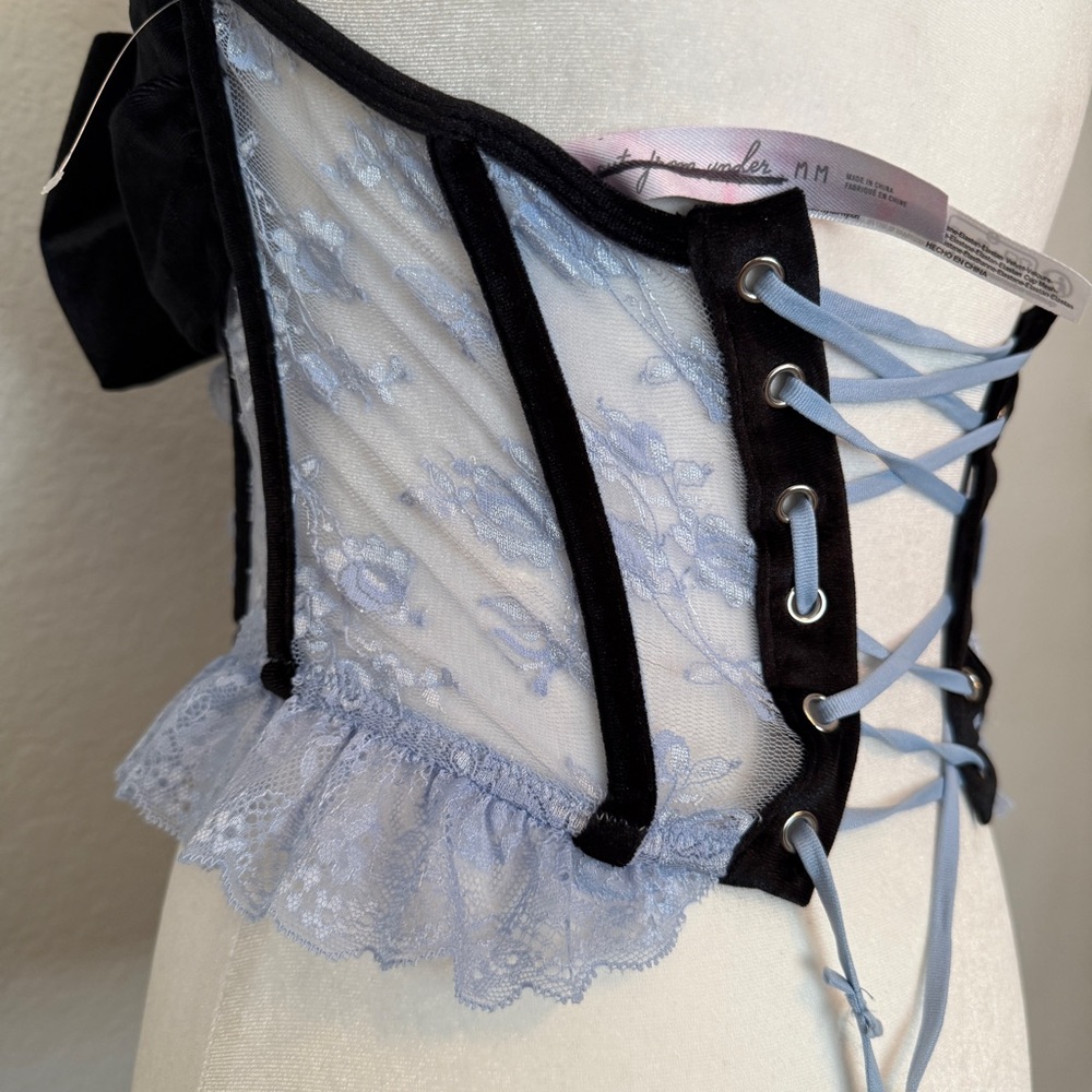 Urban Outfitters Out From Under Elegant Black and Blue Bow Lace Bustier Size M - Picture 5 of 7